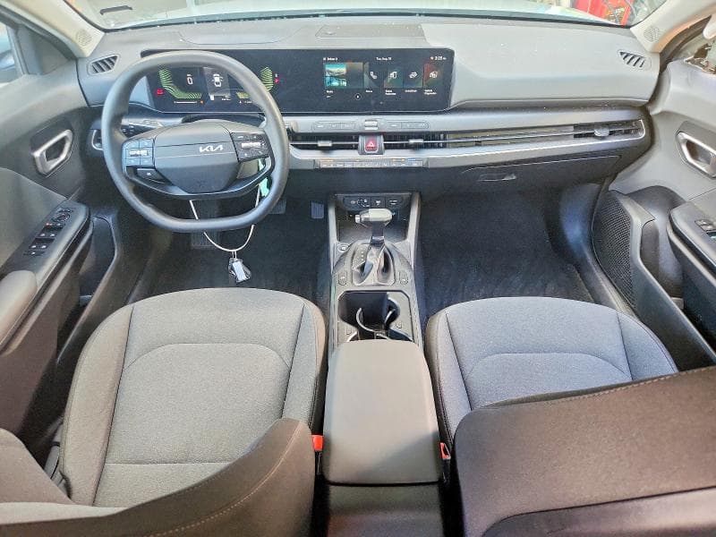 2025 KIA K4 LXS 8