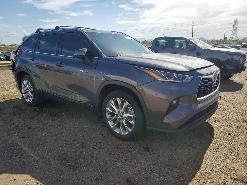 2021 TOYOTA HIGHLANDER HYBRID LIMITED 4