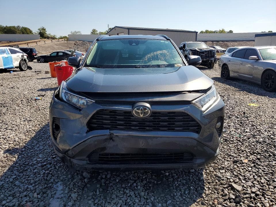 2021 TOYOTA RAV4 XLE 5