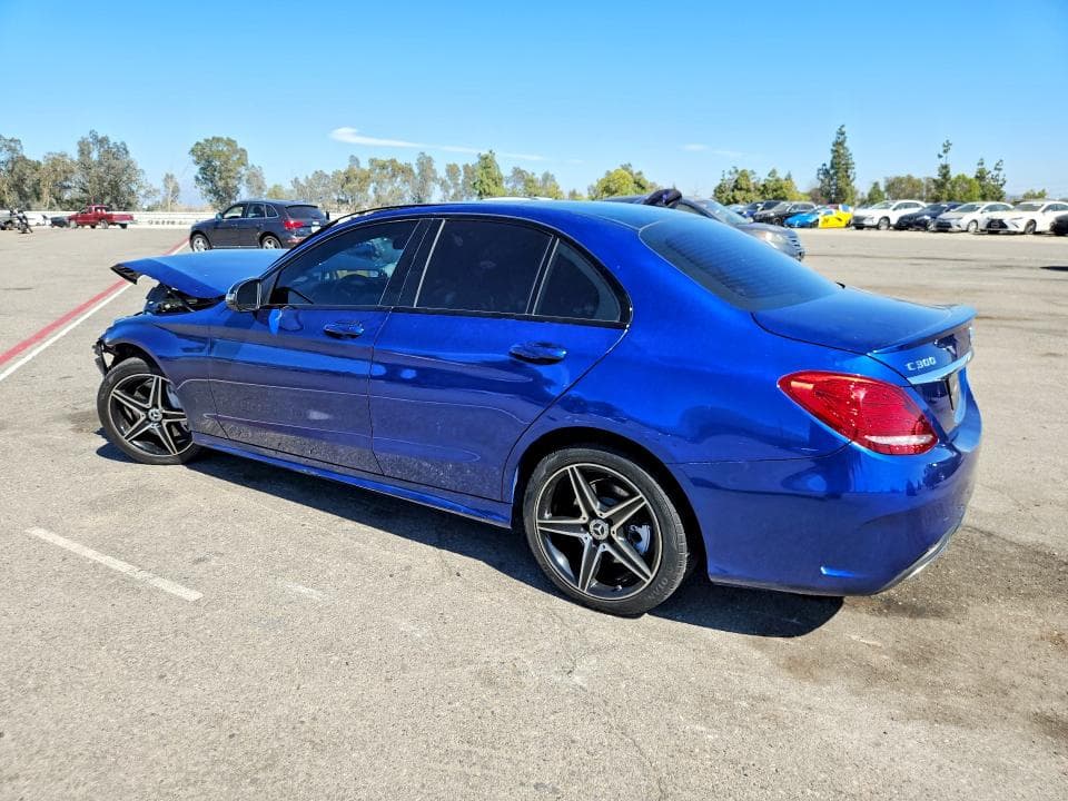 2018 MERCEDES-BENZ C 300 2