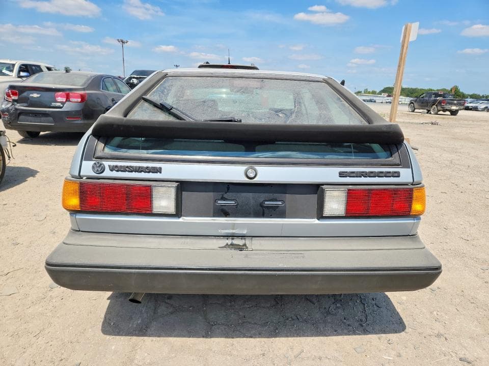 1986 VOLKSWAGEN SCIROCCO DELUXE 6