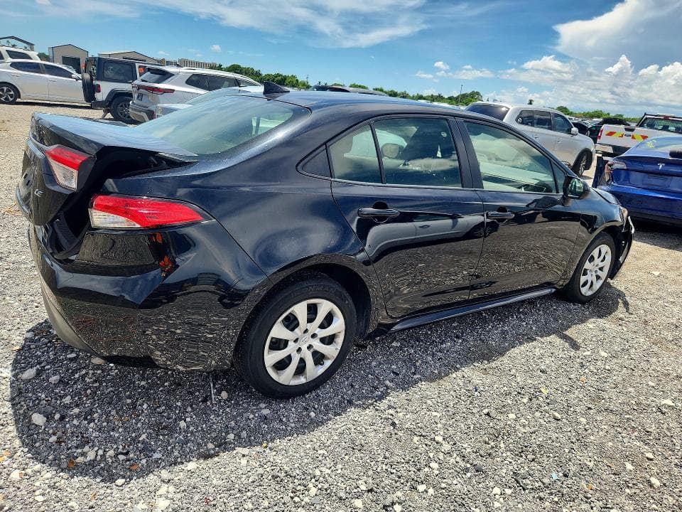 2023 TOYOTA COROLLA LE 3