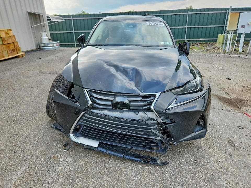 2018 LEXUS IS 300 5