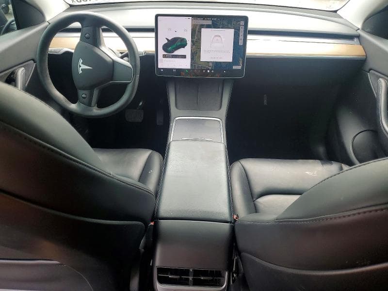 2021 TESLA MODEL Y 8