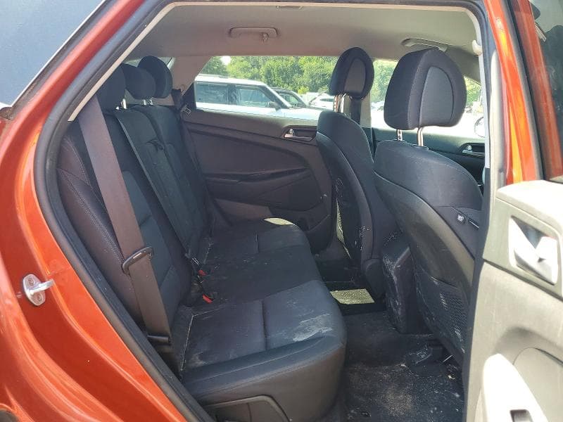 2017 HYUNDAI TUCSON SE 11