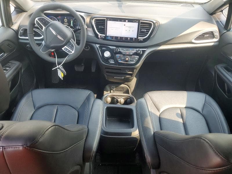 2026 CHRYSLER PACIFICA SELECT 8