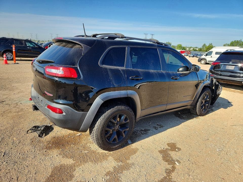 2017 JEEP CHEROKEE TRAILHAWK 3