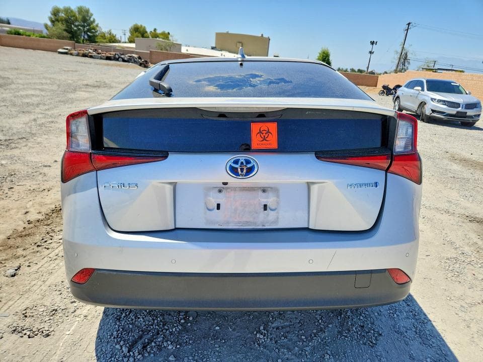 2020 TOYOTA PRIUS LE 6