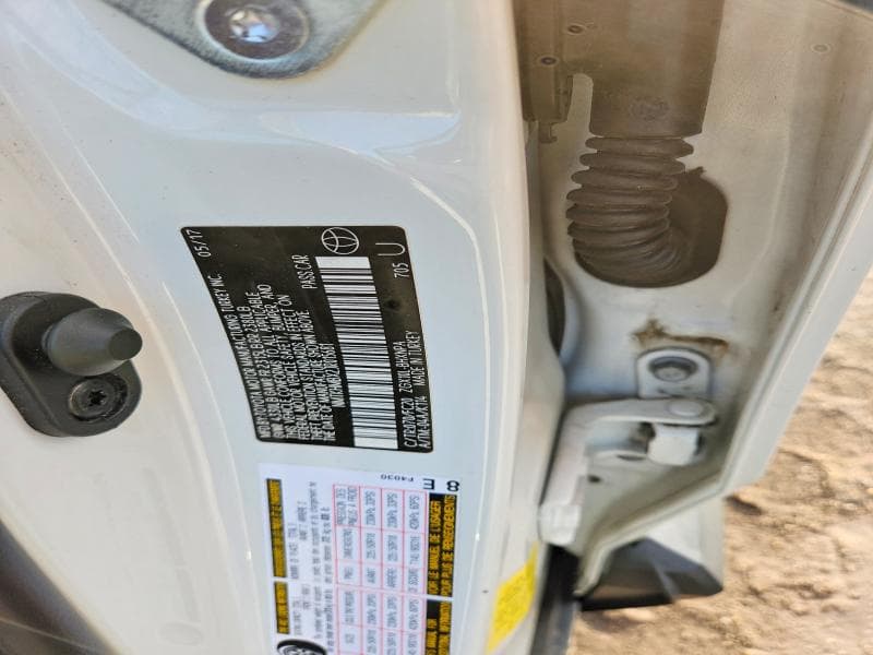 2018 TOYOTA C-HR XLE PREMIUM 14