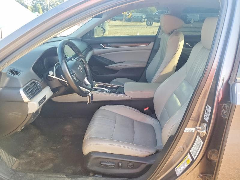 2019 HONDA ACCORD TOURING HYBRID 7