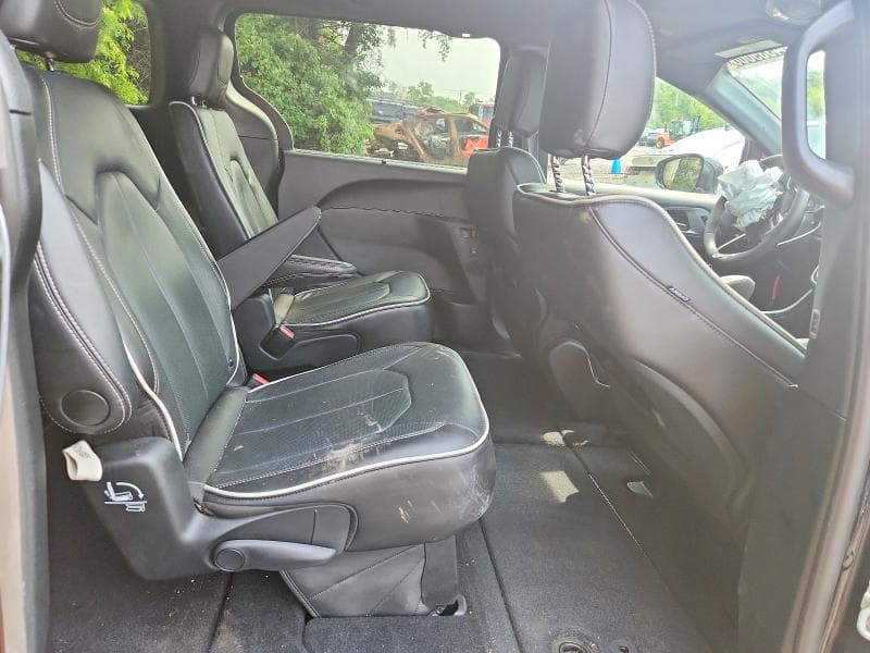 2026 CHRYSLER PACIFICA LIMITED 11
