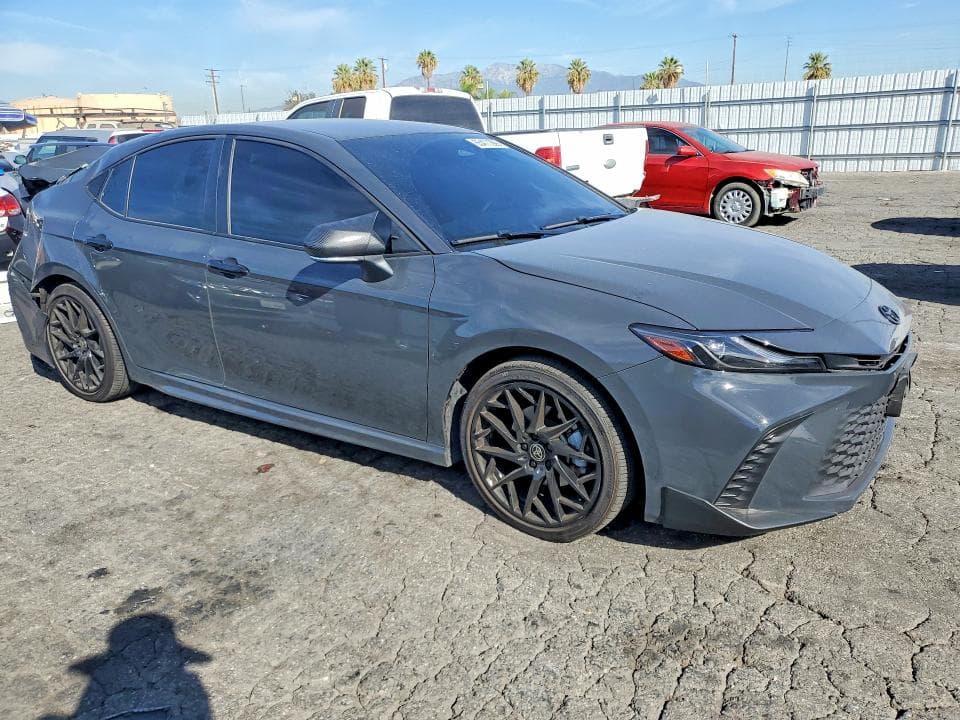 2026 TOYOTA CAMRY SE 4
