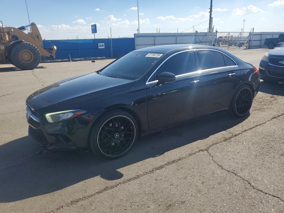 2019 MERCEDES-BENZ A 220 - 1