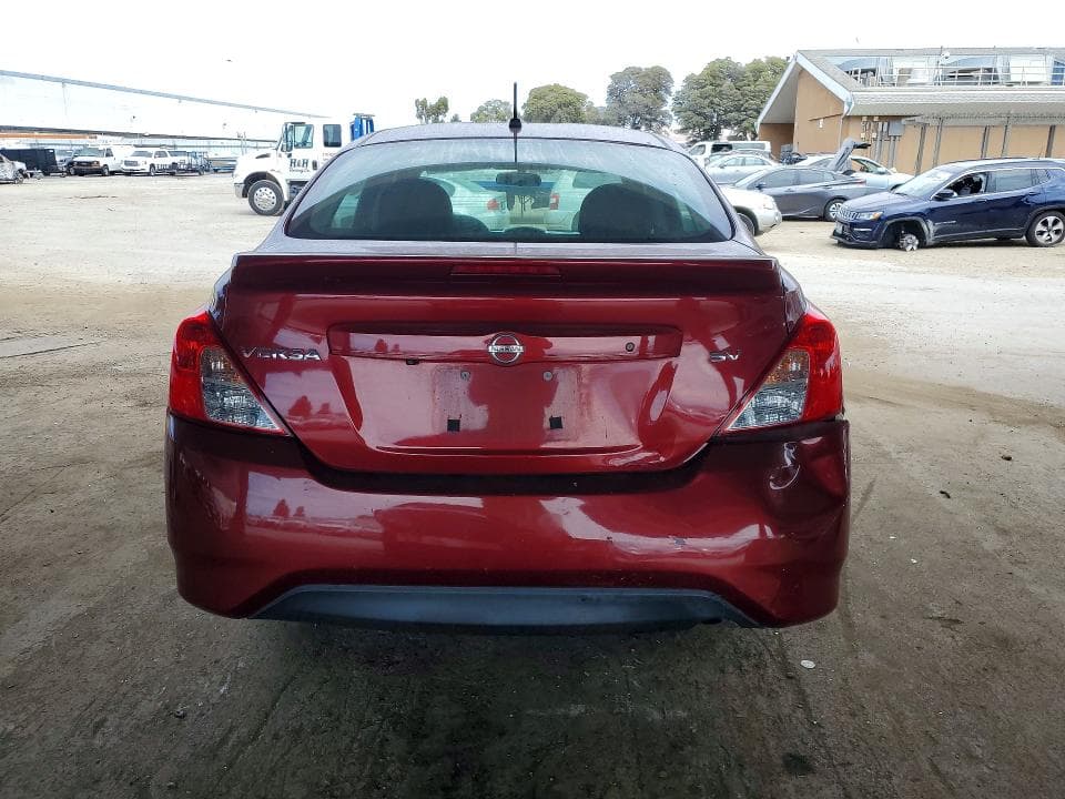 2018 NISSAN VERSA SV 6