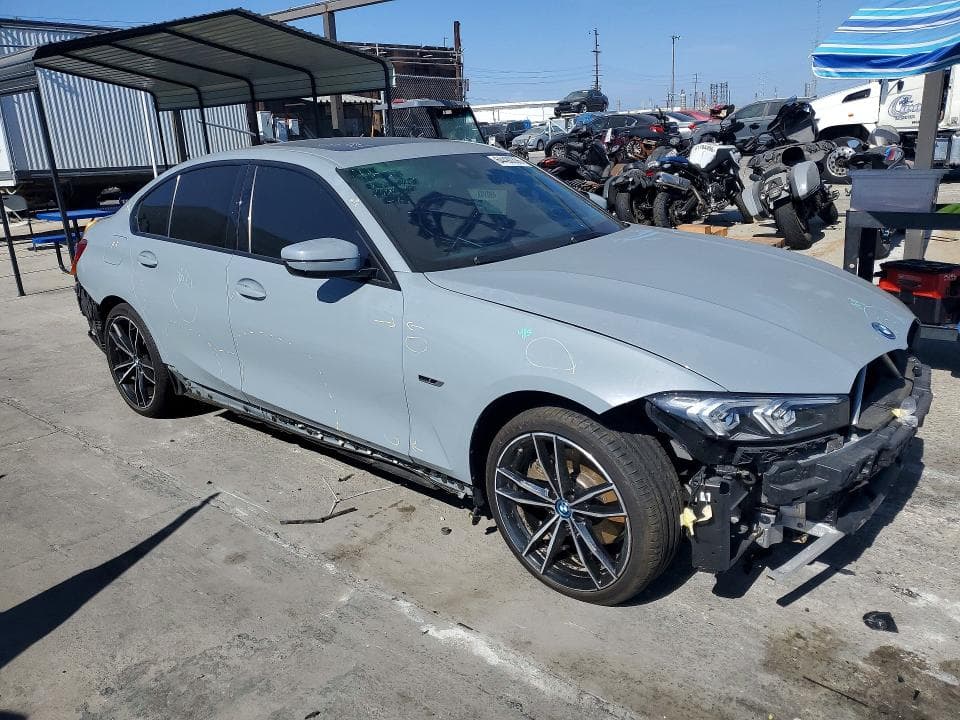 2023 BMW 330E 4