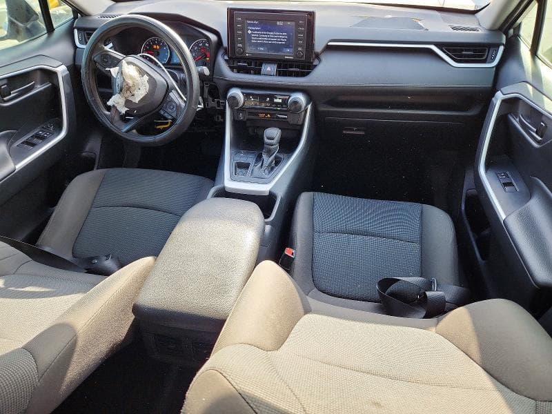 2022 TOYOTA RAV4 LE 8
