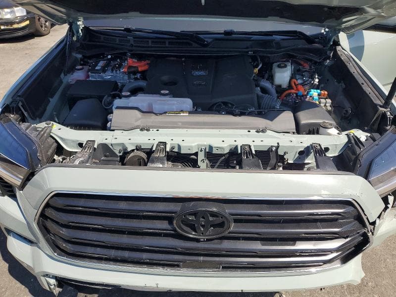 2025 TOYOTA SEQUOIA SR5 11