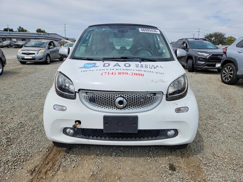 2019 SMART FORTWO 5