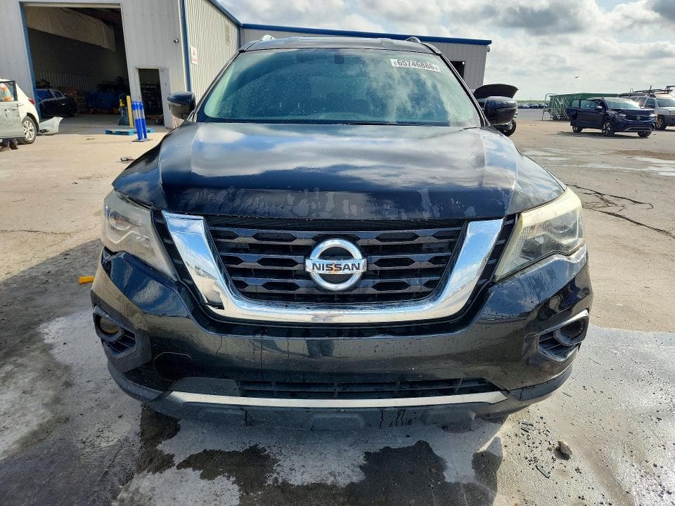 2018 NISSAN PATHFINDER SV 5
