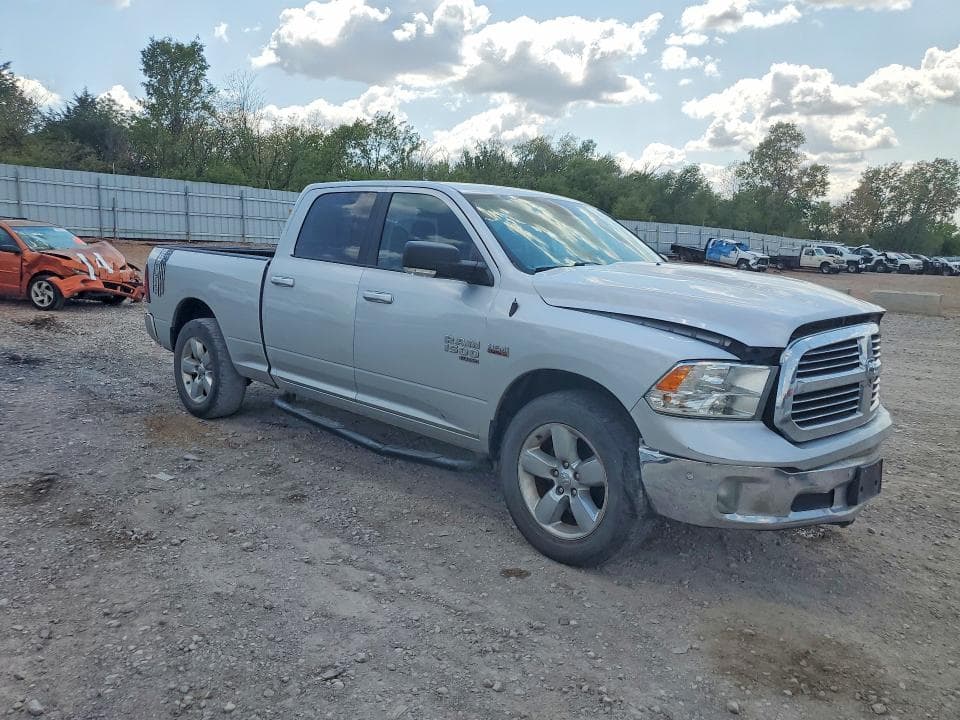 2019 RAM 1500 CLASSIC SLT 4