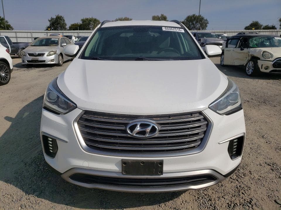 2018 HYUNDAI SANTA FE SE 5