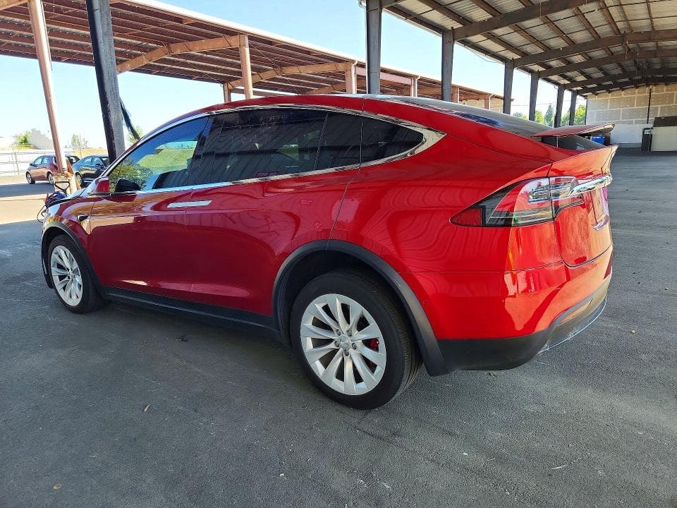 2020 TESLA MODEL X 2