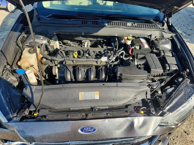2018 FORD FUSION SE 11