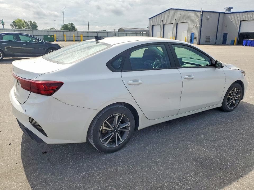2023 KIA FORTE LXS 3