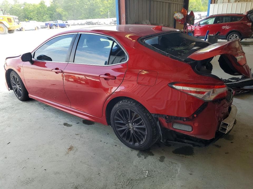 2020 TOYOTA CAMRY SE 2