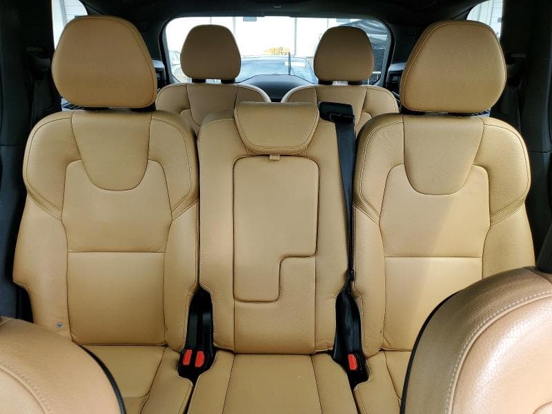 2018 VOLVO XC90 T6 10