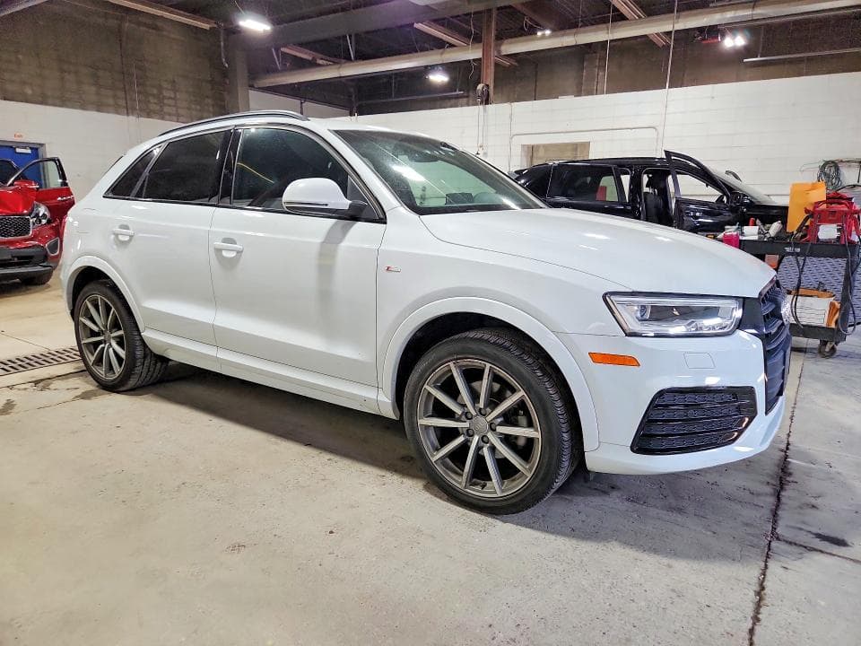 2017 AUDI Q3 PRESTIGE 4
