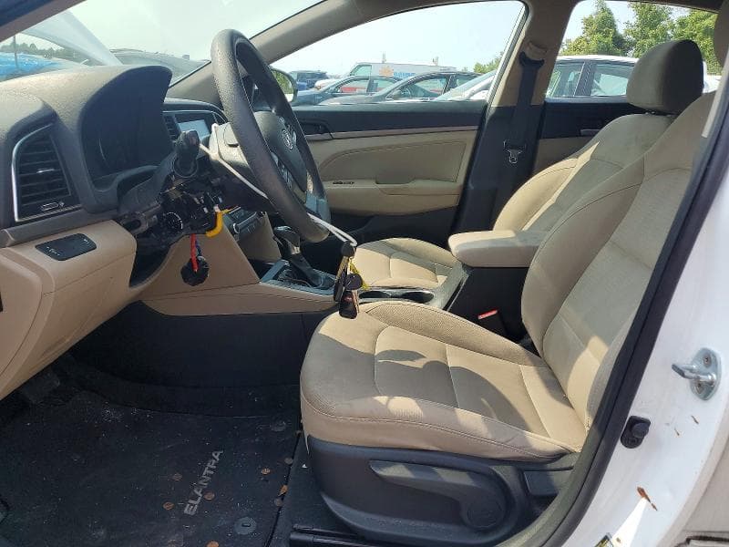 2017 HYUNDAI ELANTRA SE 7
