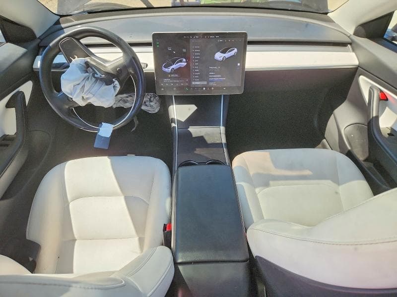 2018 TESLA MODEL 3 8