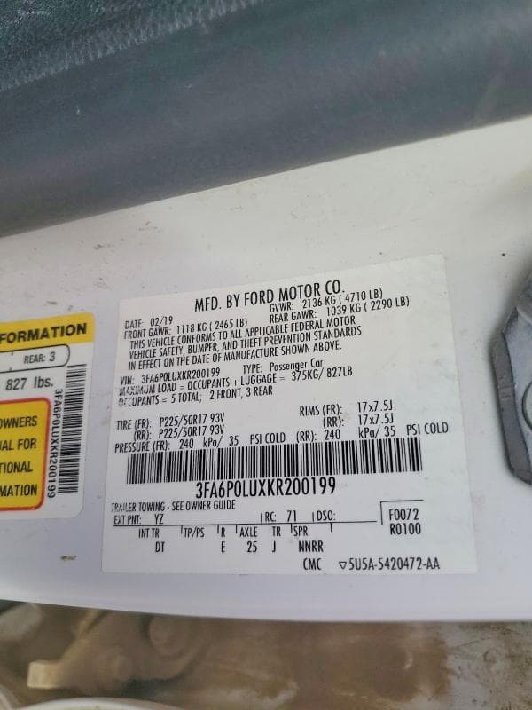 2019 FORD FUSION SE 12