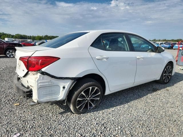 2017 TOYOTA COROLLA SE 3