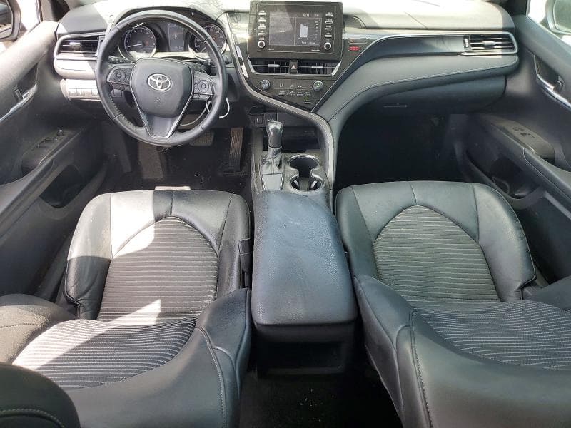 2021 TOYOTA CAMRY SE 8
