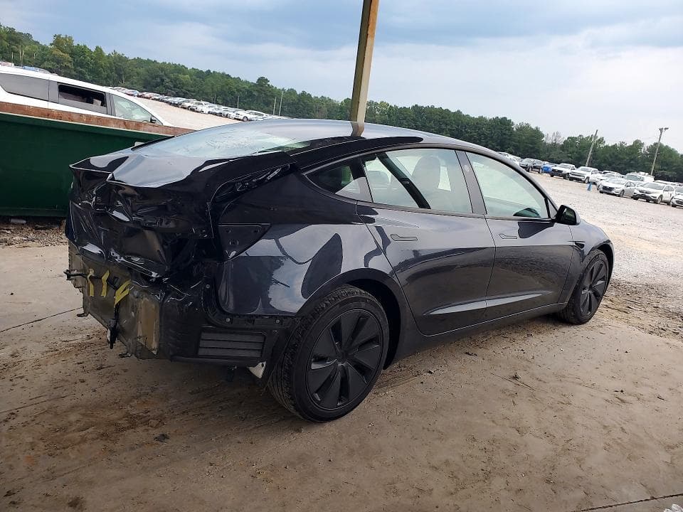 2025 TESLA MODEL 3 3