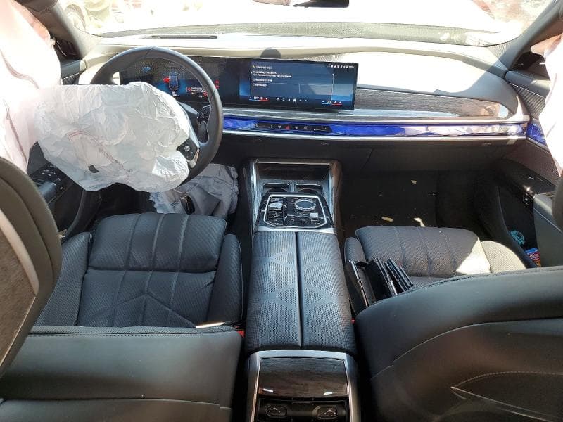 2024 BMW I7 EDRIVE50 8