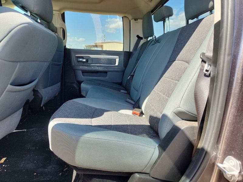 2019 RAM 1500 CLASSIC SLT 10