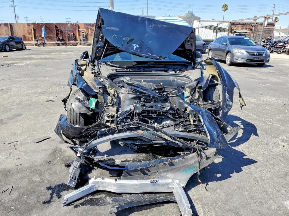 2018 TESLA MODEL 3 5