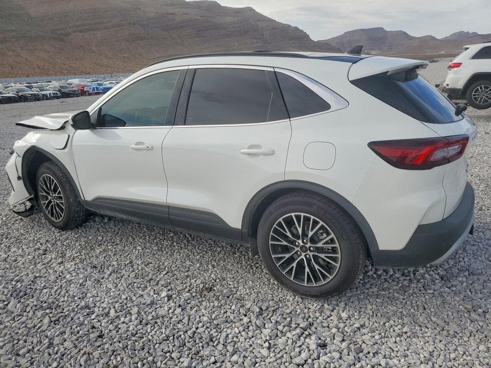 2025 FORD ESCAPE 2