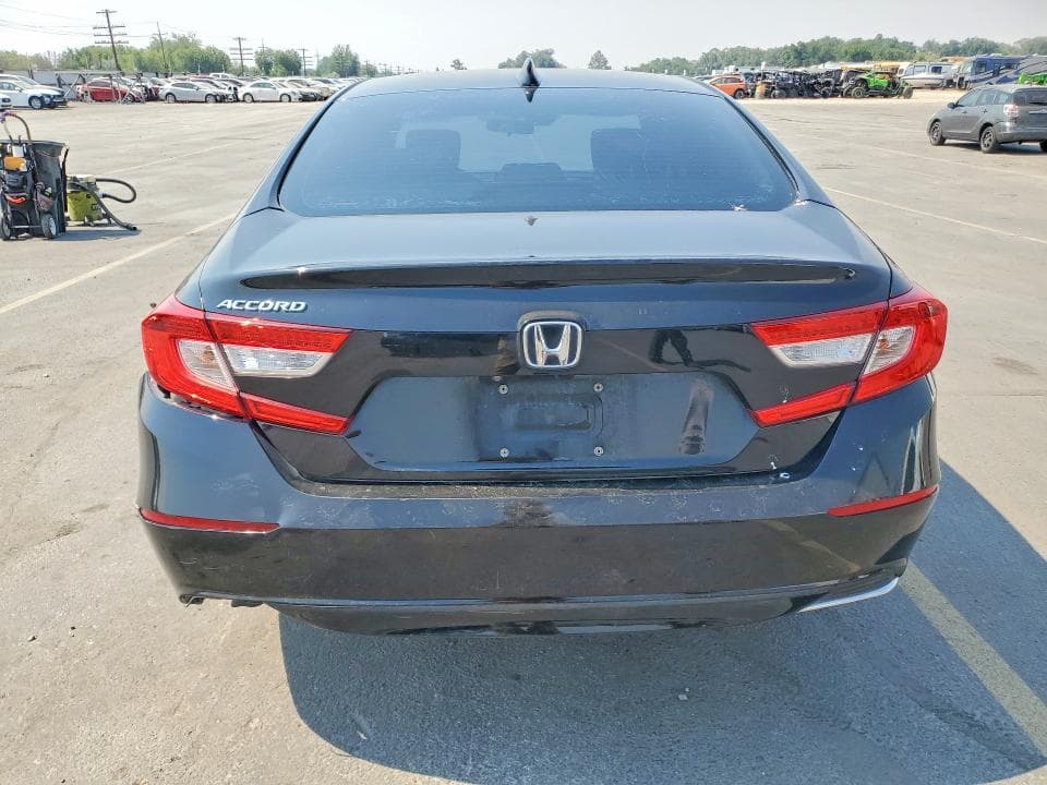 2018 HONDA ACCORD EX 6
