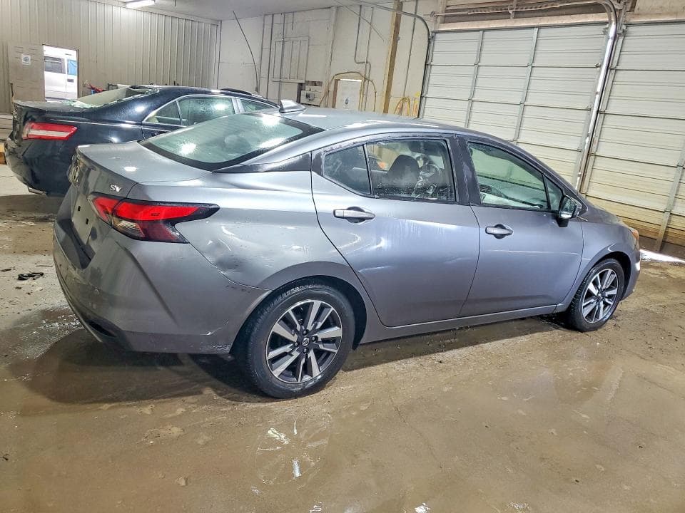 2021 NISSAN VERSA SV 3