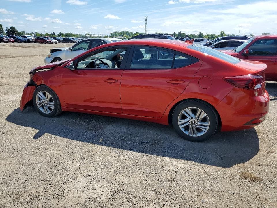 2019 HYUNDAI ELANTRA SE 2