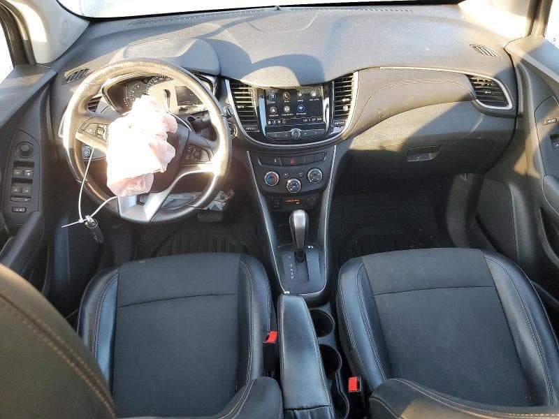 2018 CHEVROLET TRAX 1LT 8