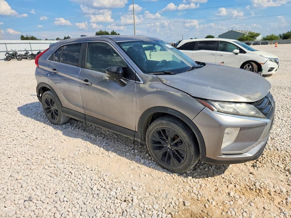 2019 MITSUBISHI ECLIPSE CROSS LE 4
