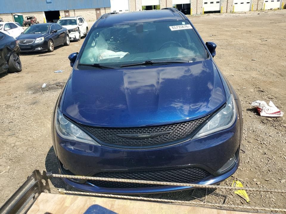 2019 CHRYSLER PACIFICA TOURING L 5