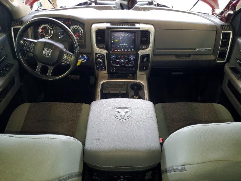 2019 RAM 1500 CLASSIC SLT 8