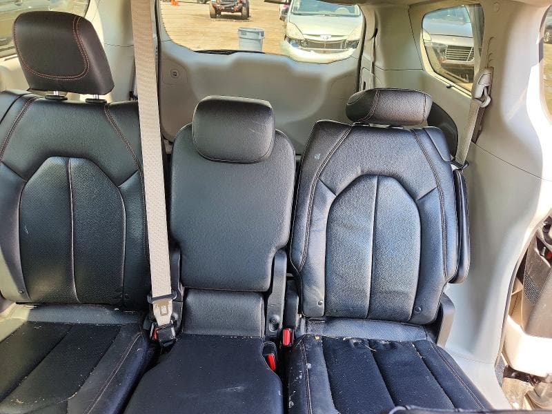 2019 CHRYSLER PACIFICA TOURING L 10