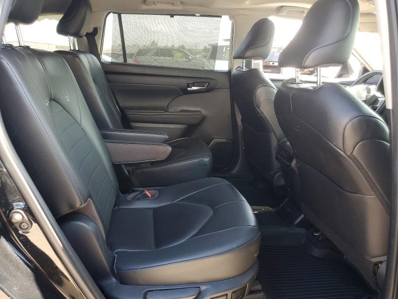 2023 TOYOTA HIGHLANDER XLE 11